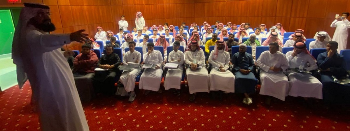 Preparing for Success: Workshop Guides Students Through the Jahiziya Exam